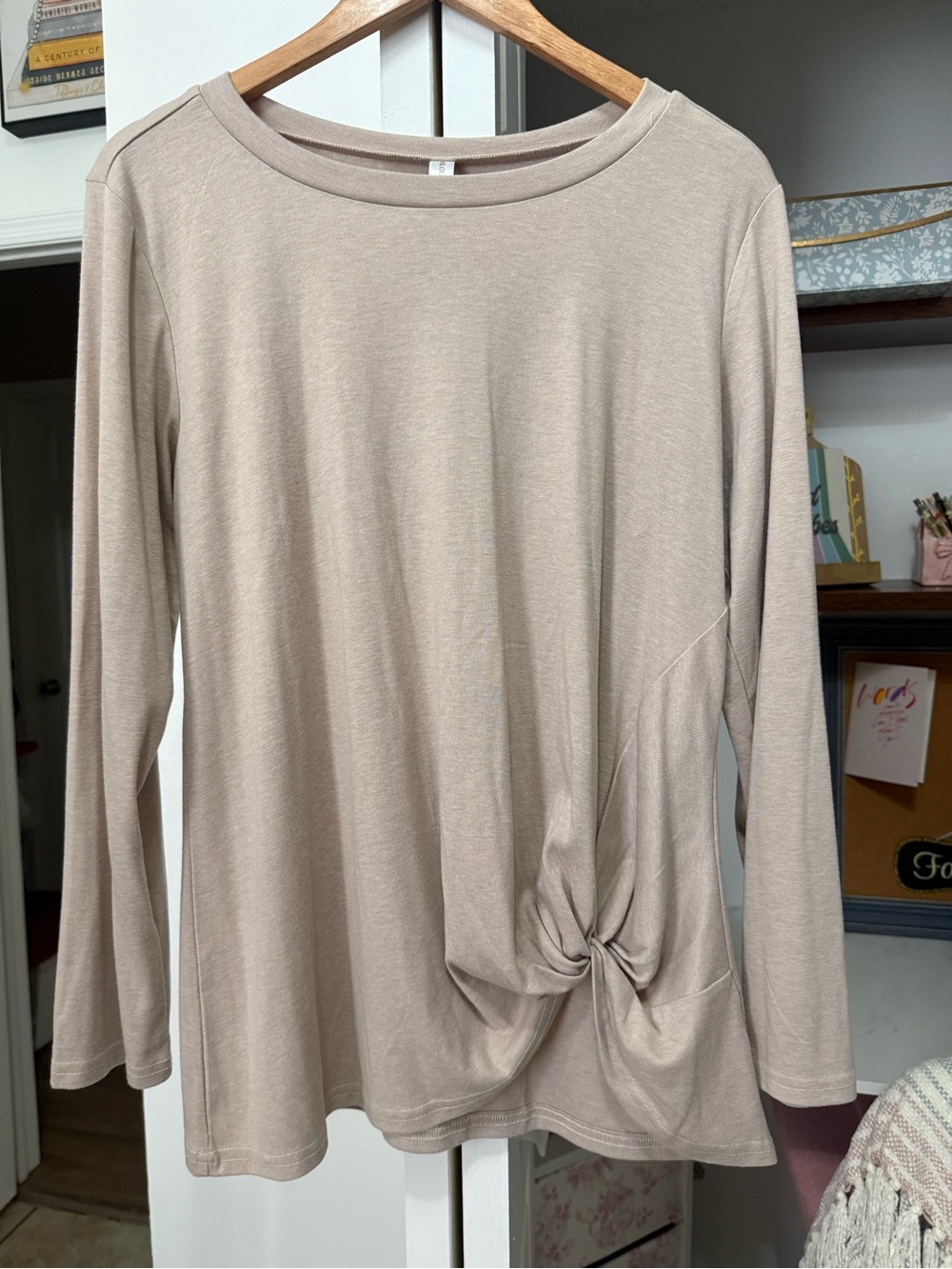 Women’s Long Sleeve Side-Twist Tee - Beige